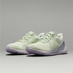 Lululemon Blissfeel sneakers